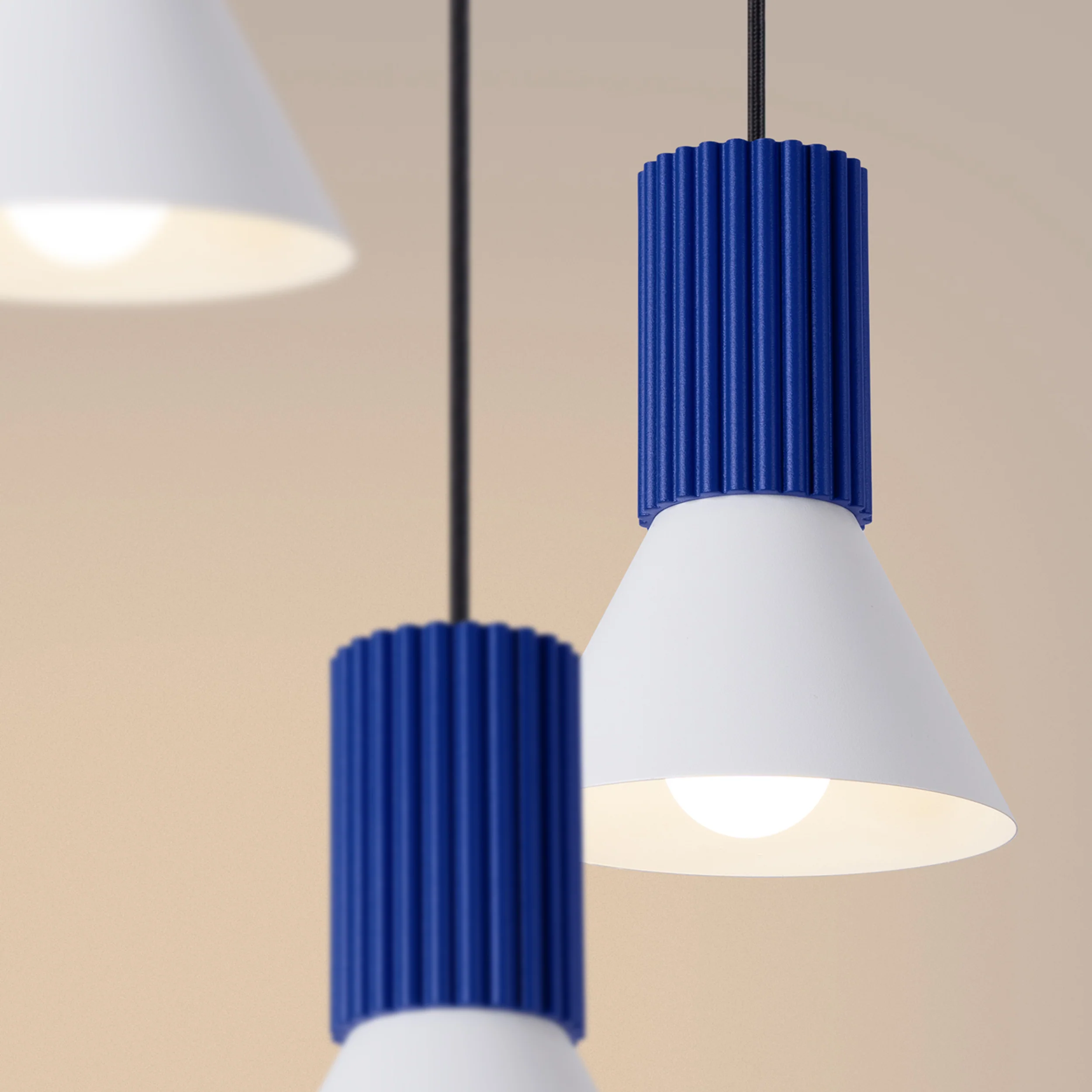 Lampa wisząca Estria x3 biała/ultramaryna - Image 13