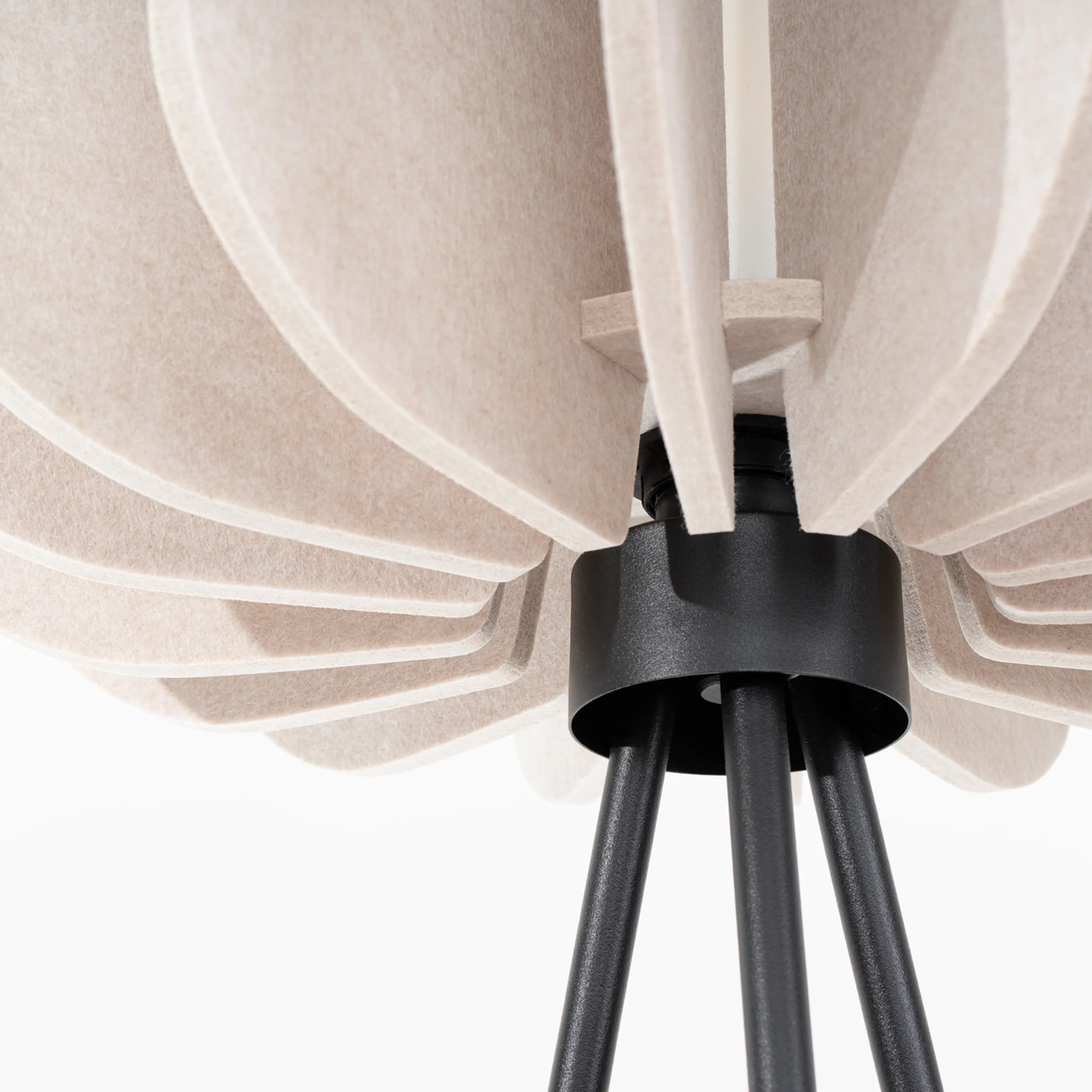 Lampa podłogowa z filcu Mula 45 cm beżowa - Image 8