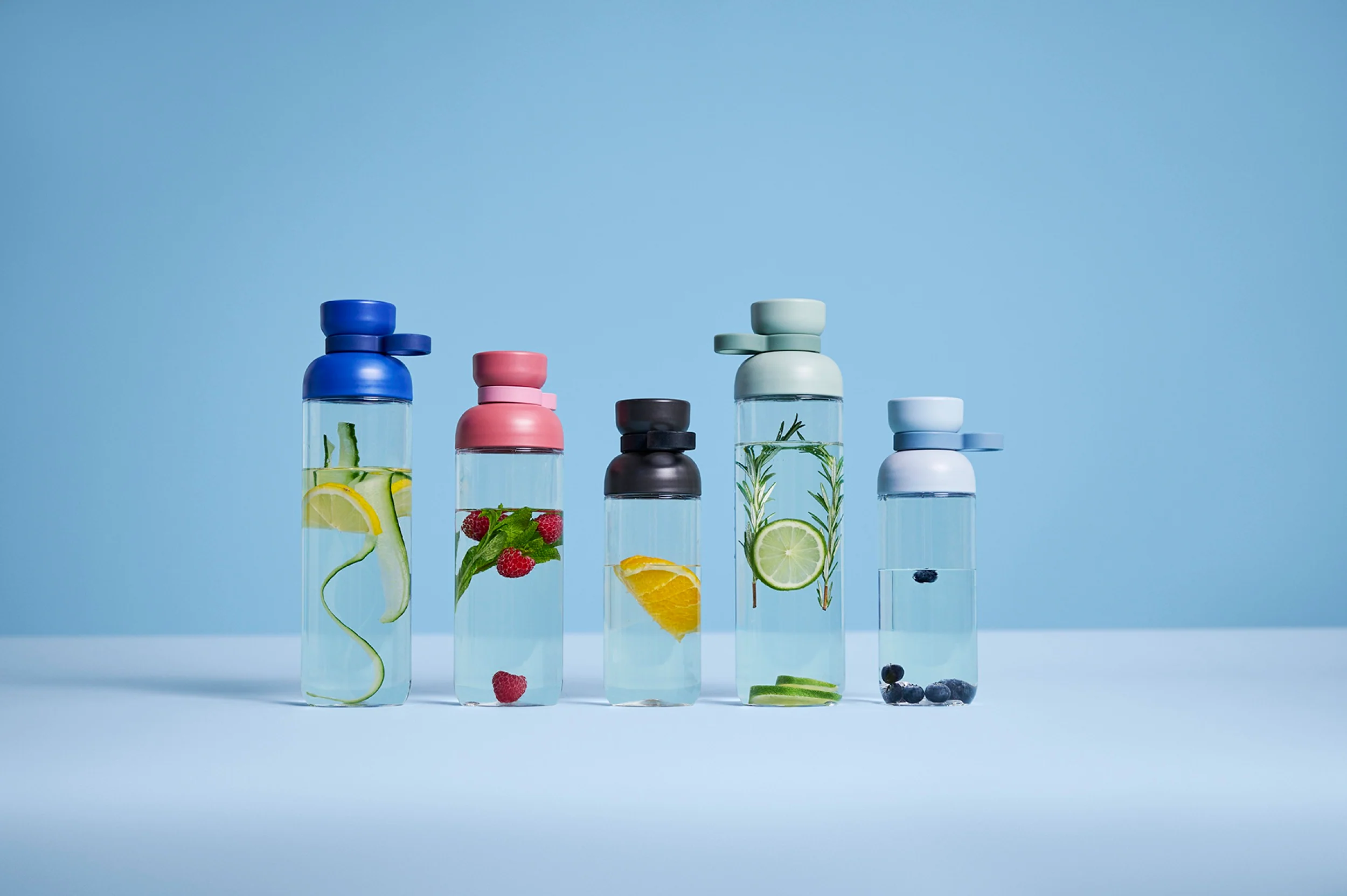 Butelka na wodę Vita 500 ml czarna - Image 3