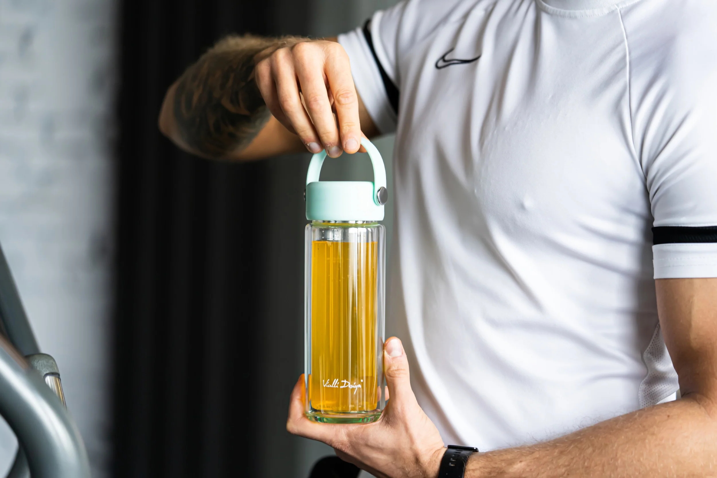 Butelka z zaparzaczem Fuori 350 ml miętowa - Image 4