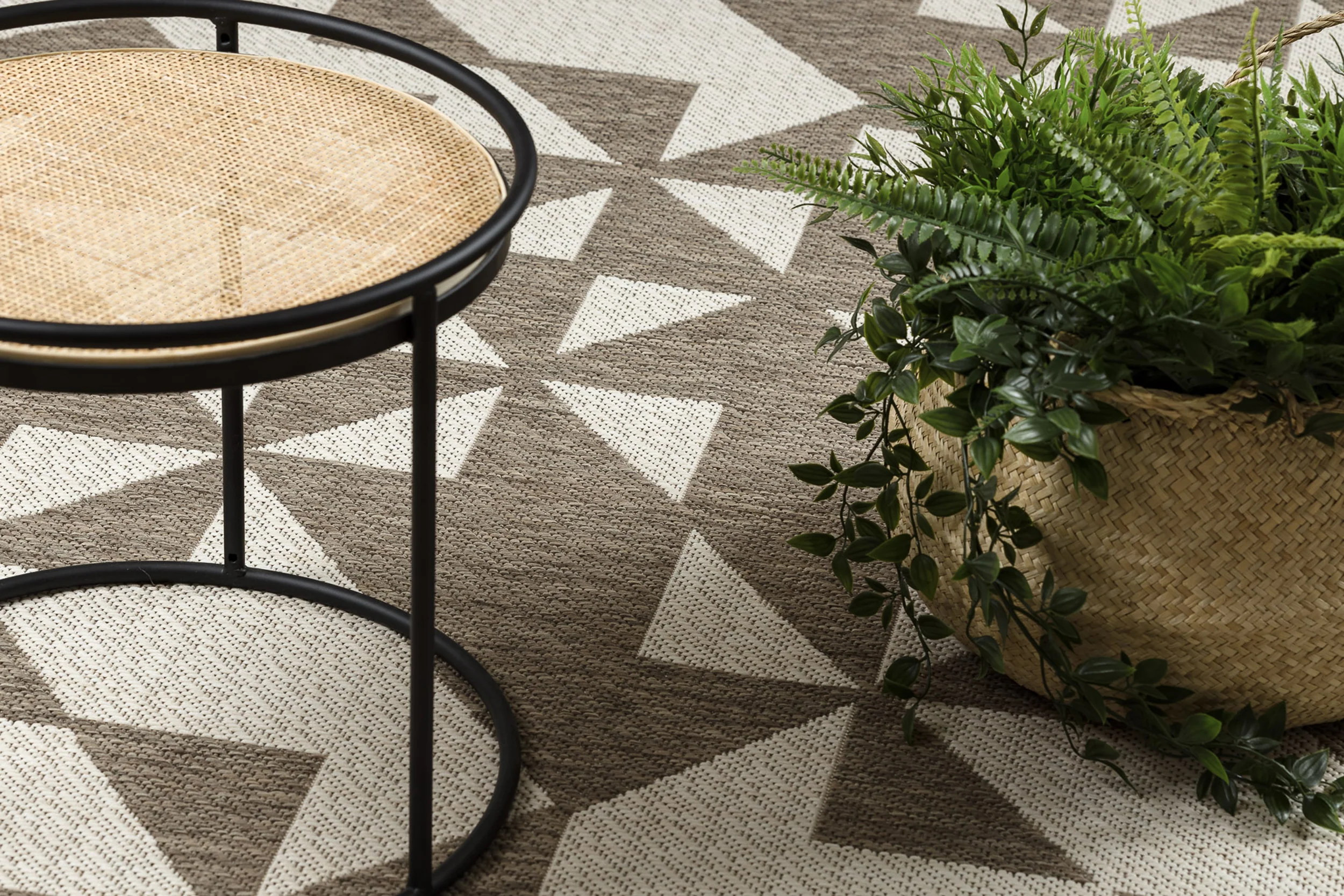 Dywan zewnętrzny Floorlux 120x170 cm taupe - Image 5