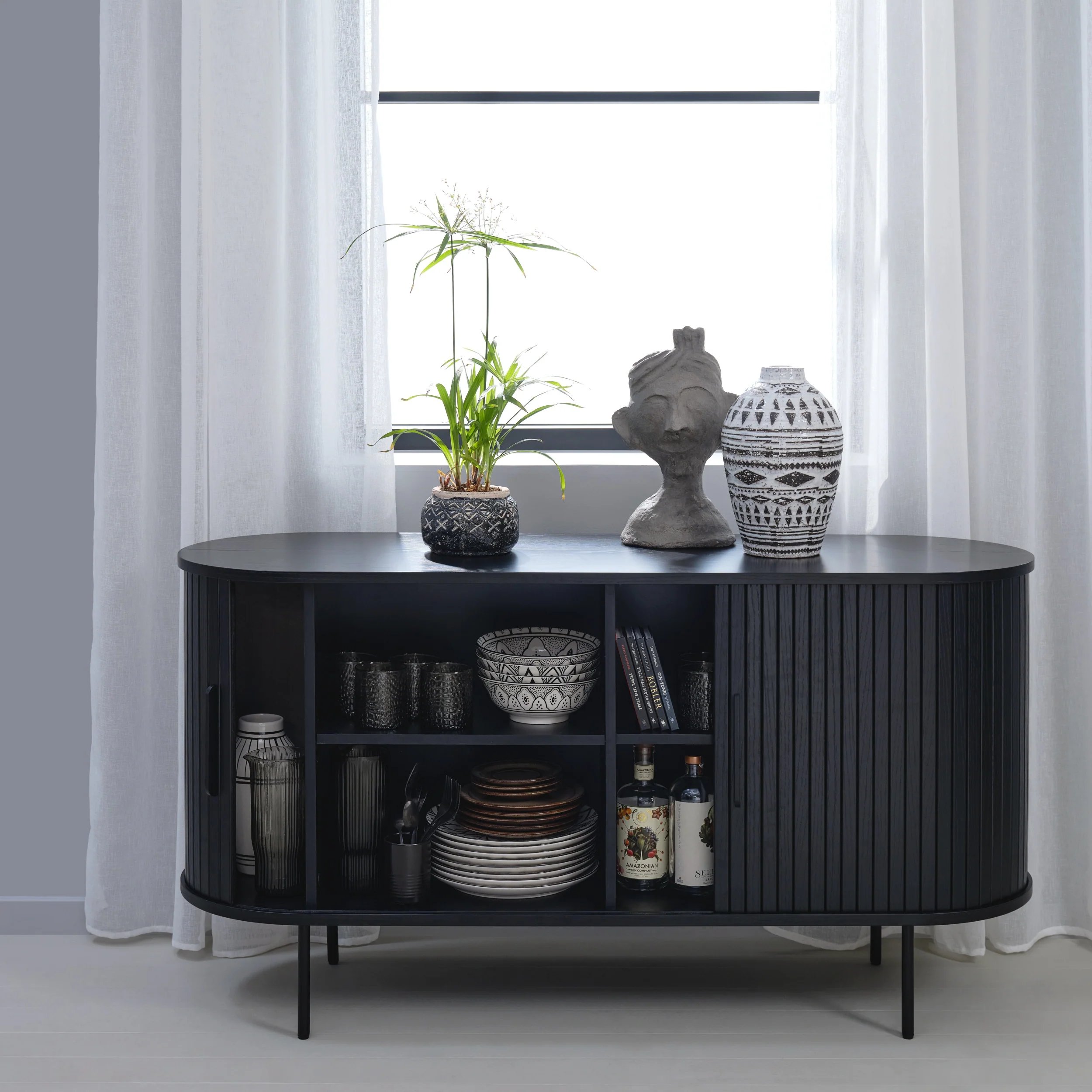 Komoda Gativel 140x76 cm lamele dąb czarny - Image 4