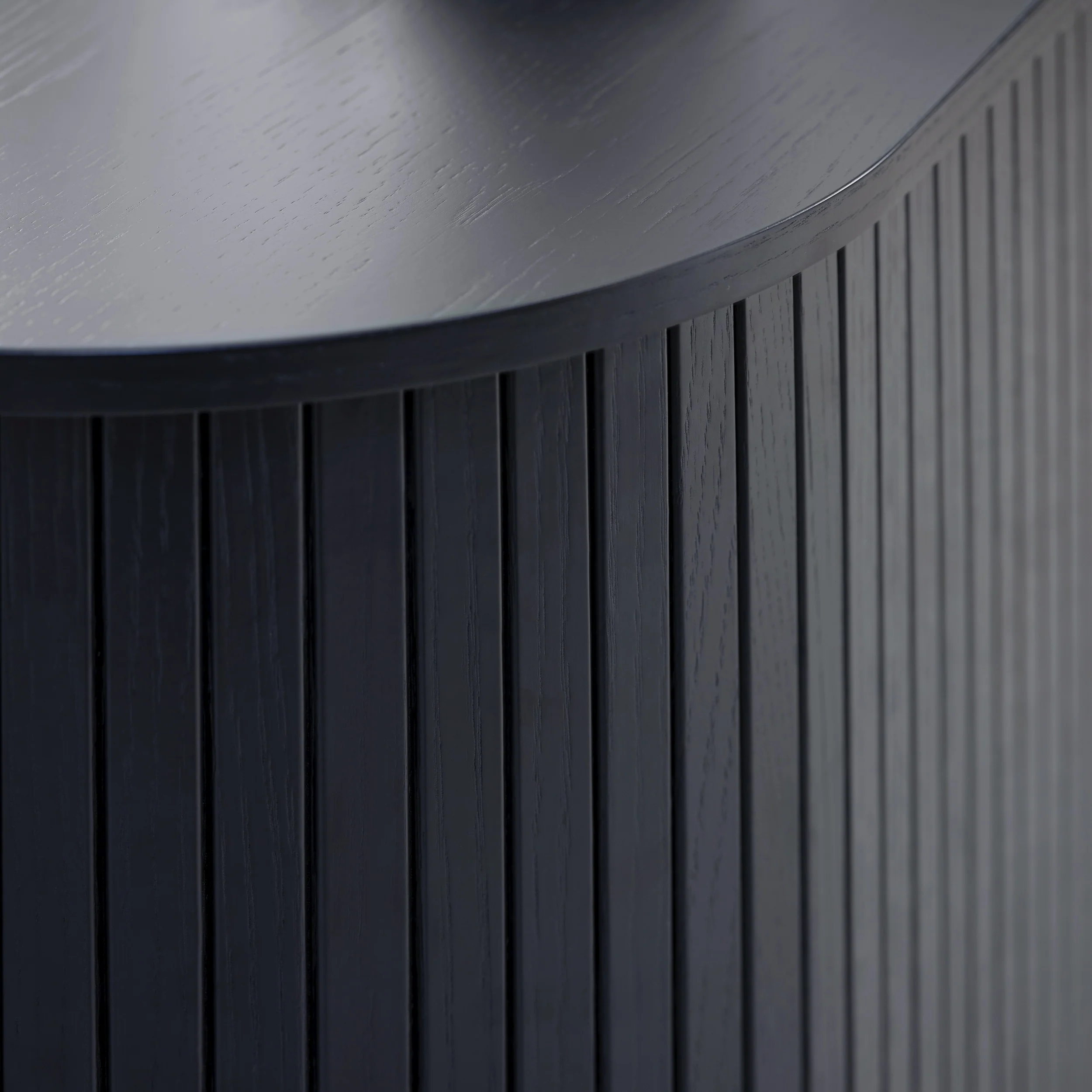 Komoda Gativel 140x76 cm lamele dąb czarny - Image 8