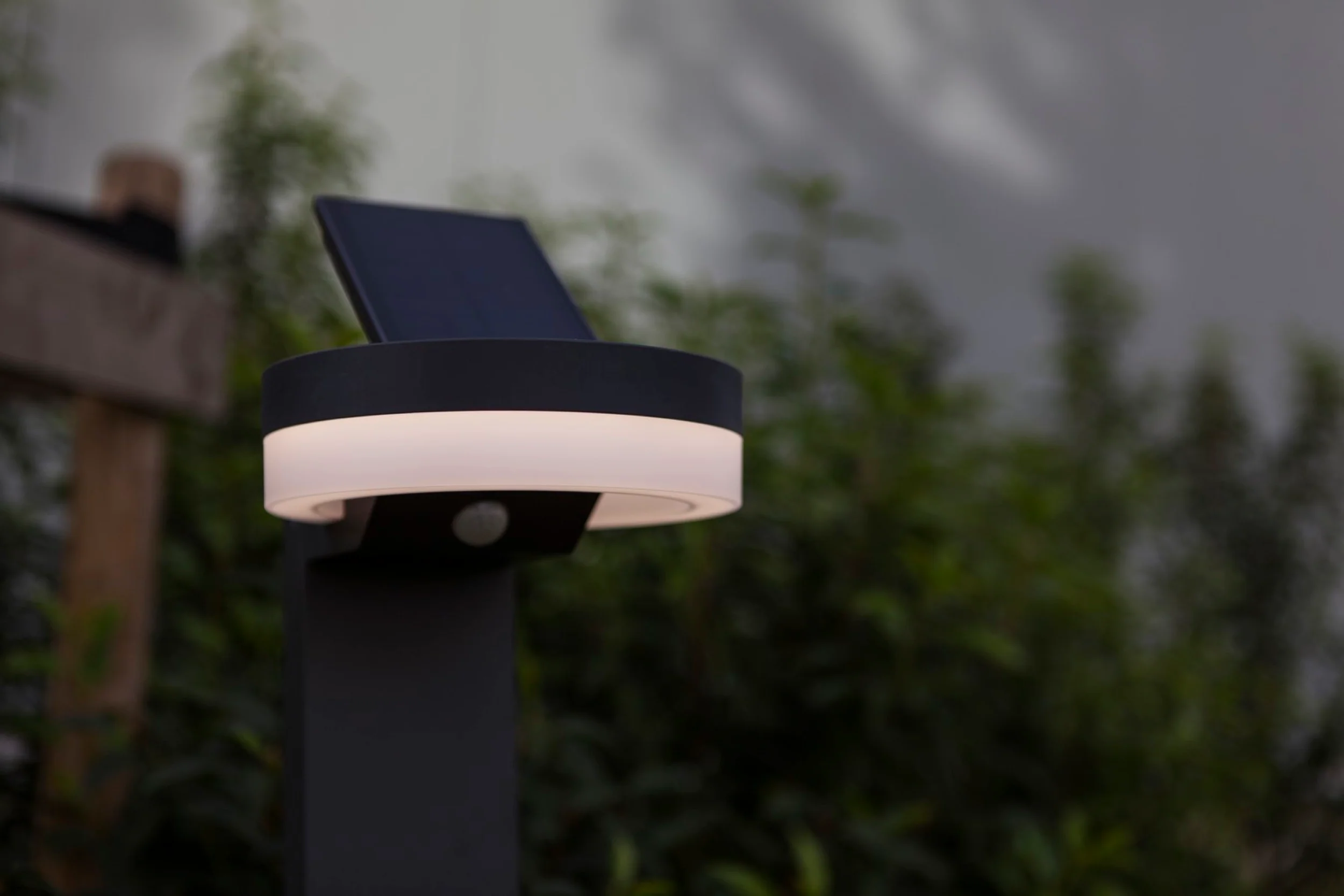 Lampa ogrodowa Runda LED solarna biało-szara - Image 3