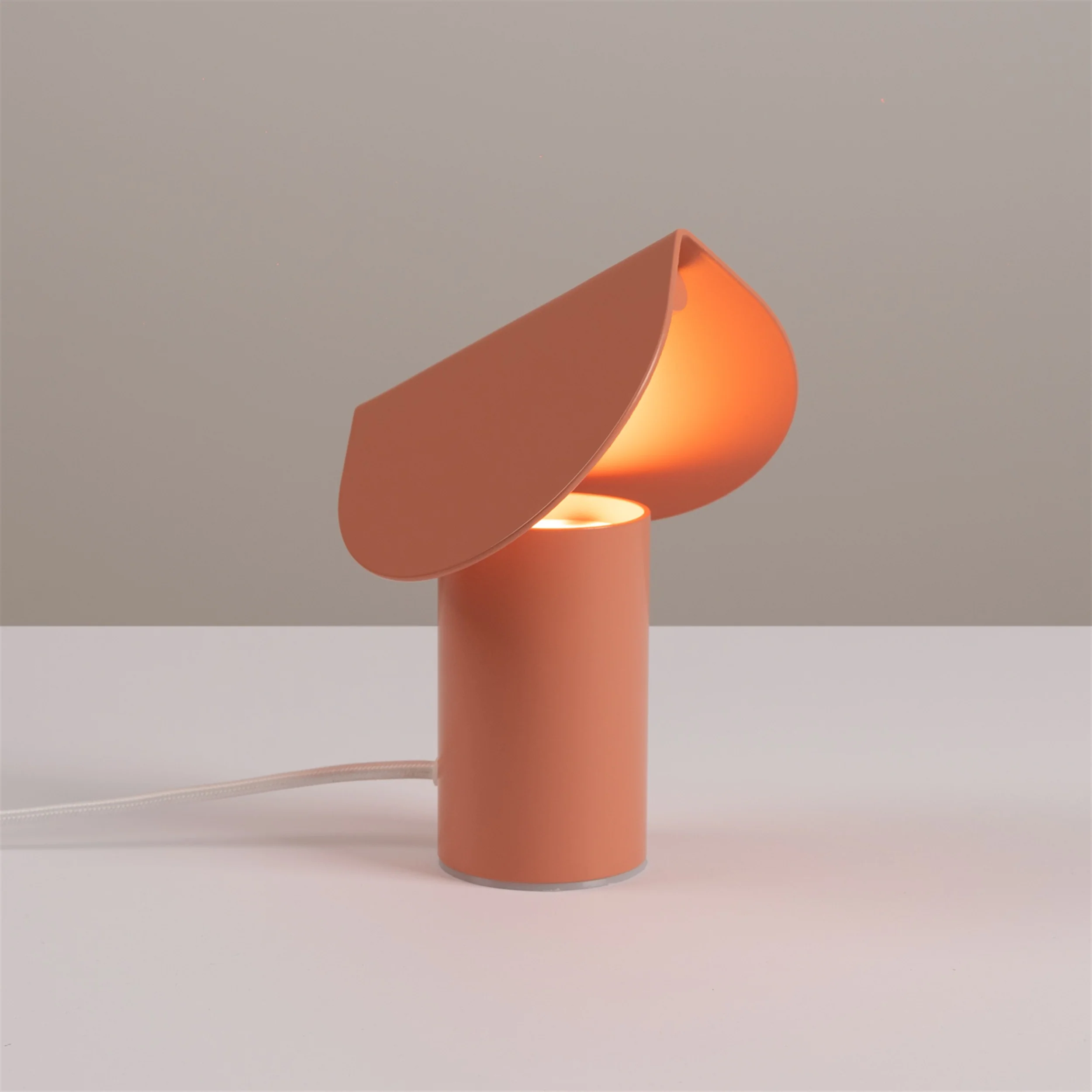 Lampa stołowa Biscuit LED brzoskwiniowy - Image 3