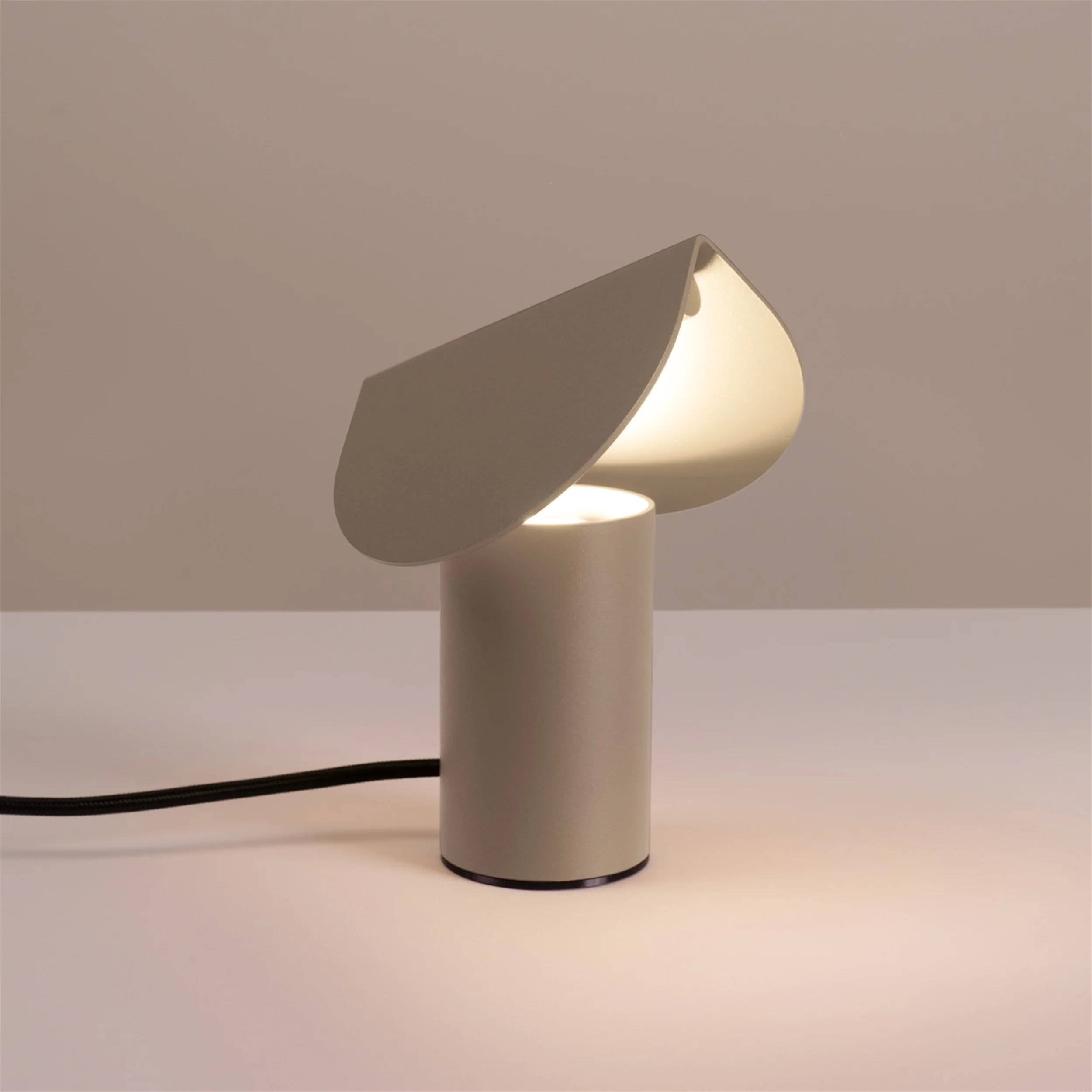 Lampa stołowa Biscuit LED taupe - Image 3