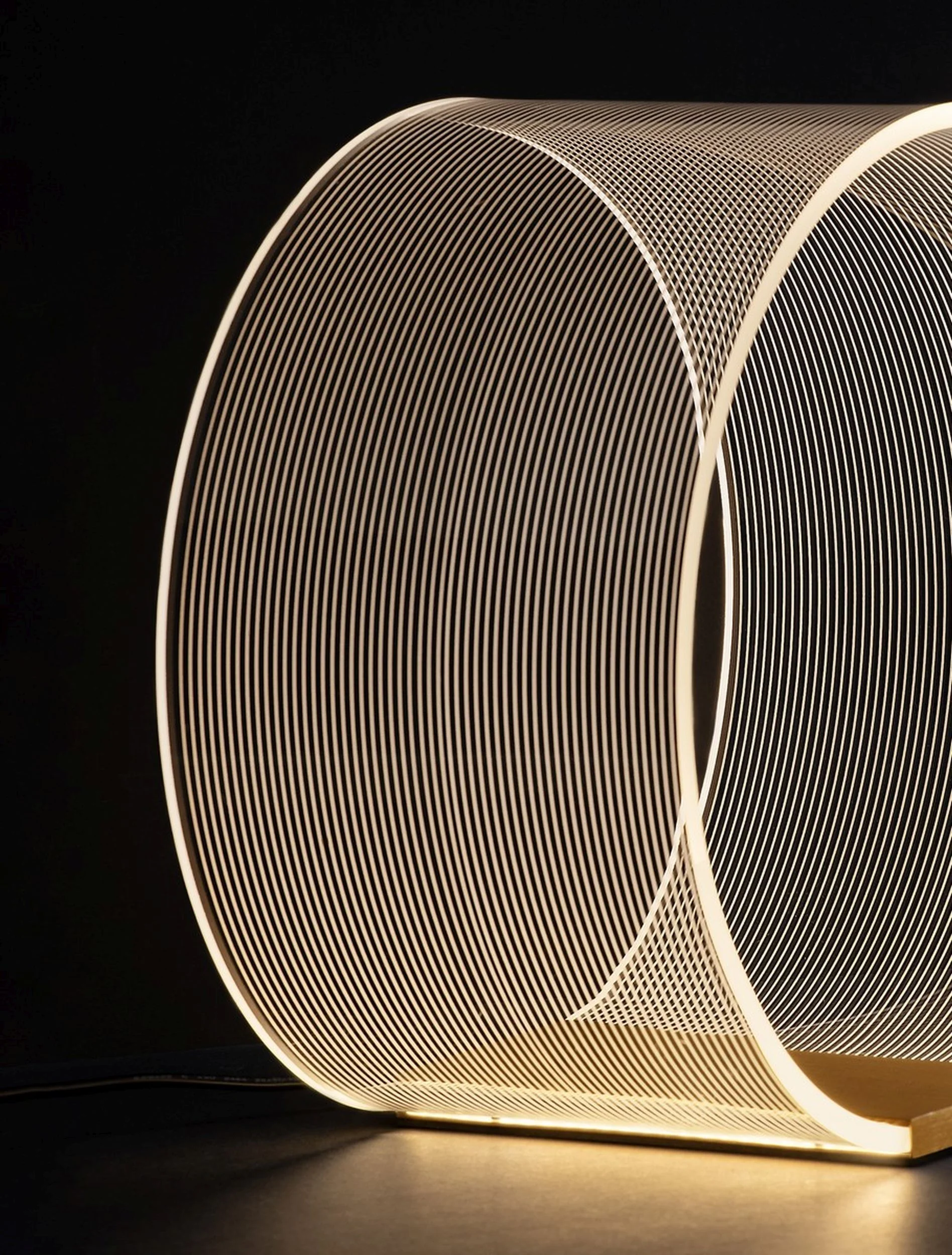 Lampa stołowa Volicate LED złota - Image 6