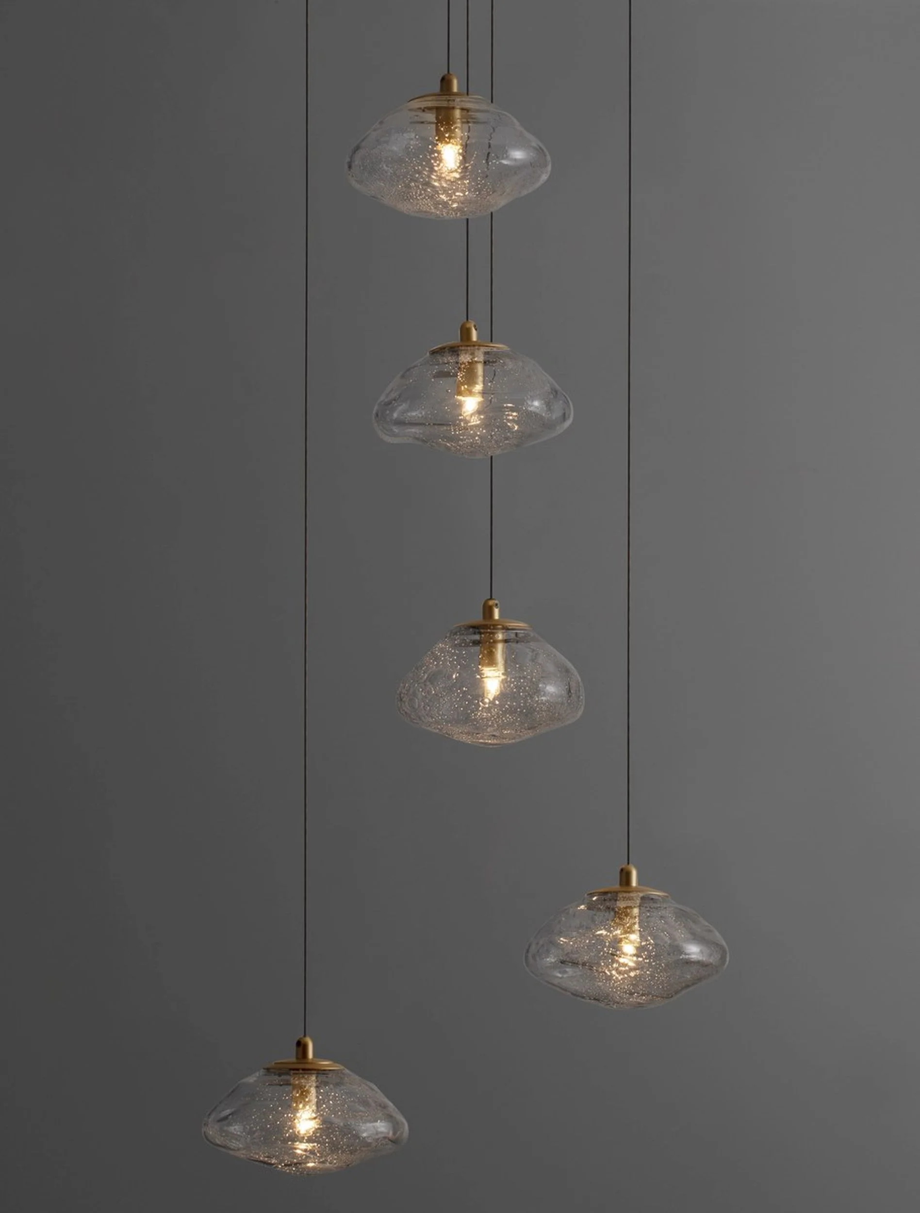Lampa wisząca Elanke x5 na okrągłej podsufitce złota - Image 7