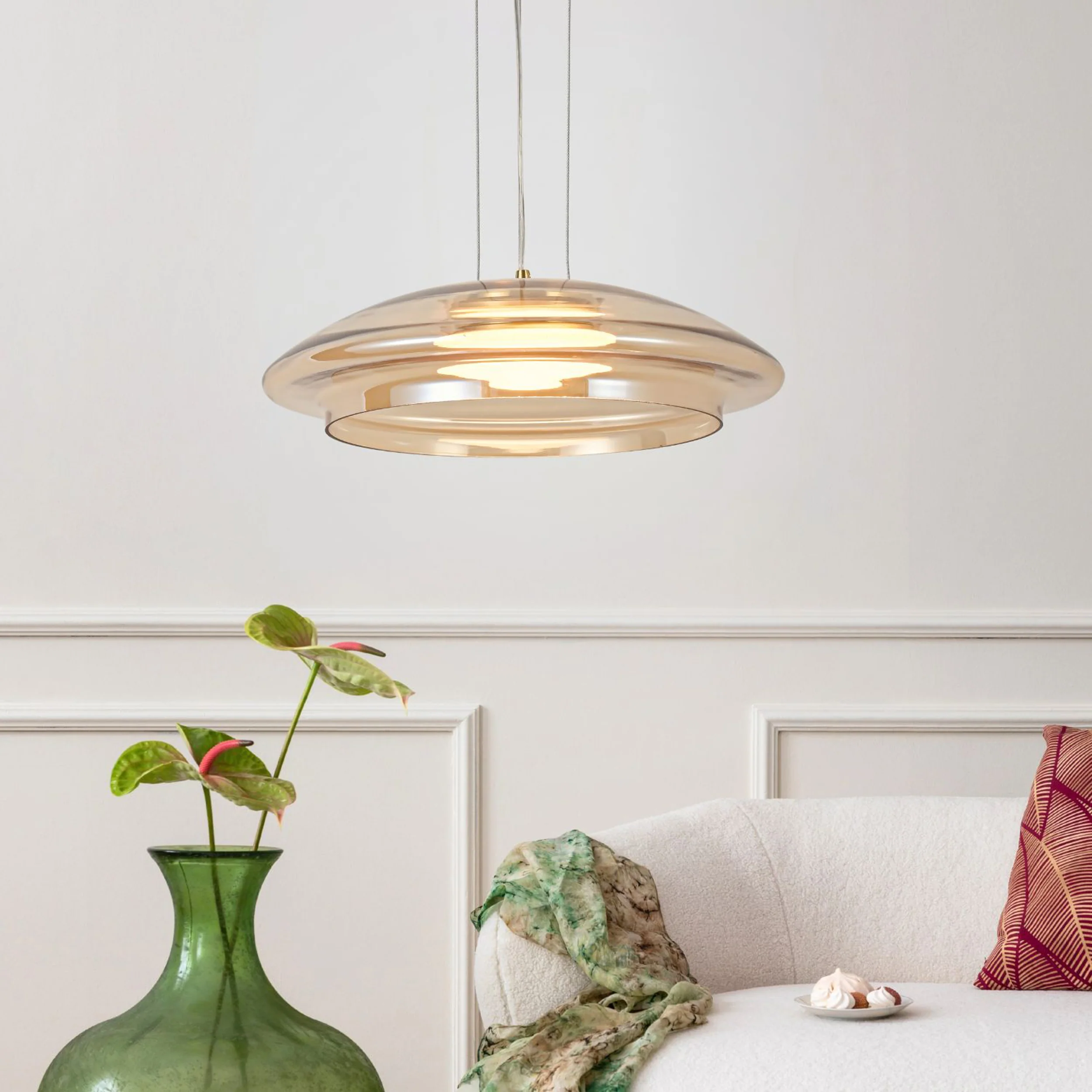 Lampa wisząca Ombre 34 złota GX53 10W z bursztynowo-białym kloszem - Image 2