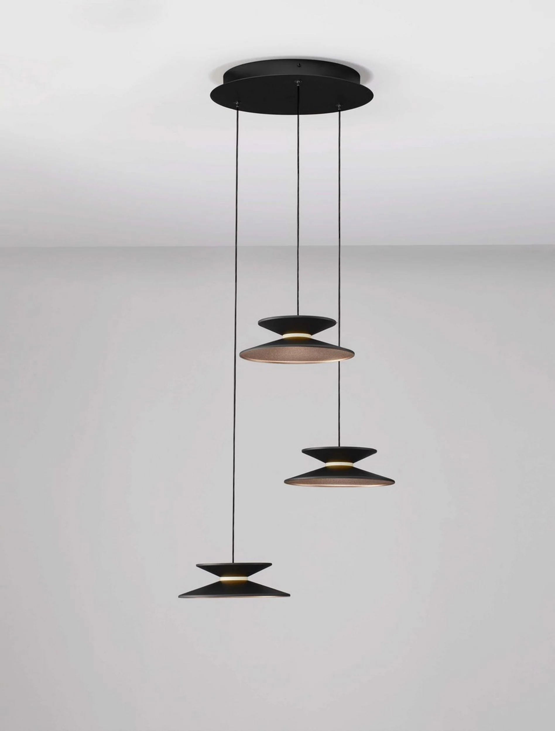 Lampa wisząca Sketter LED x3 złoto-czarna - Image 4