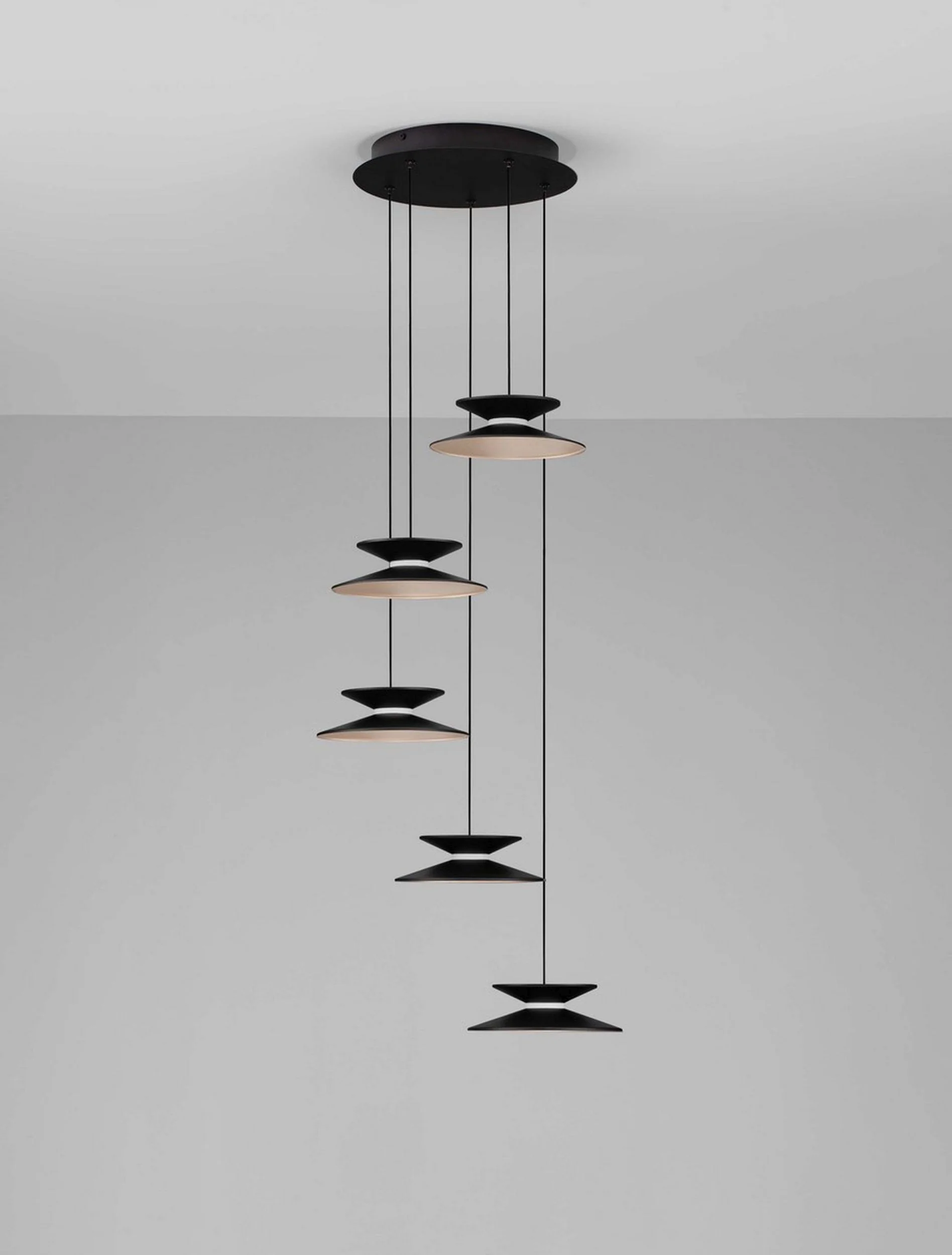 Lampa wisząca Sketter LED x5 złoto-czarna - Image 3