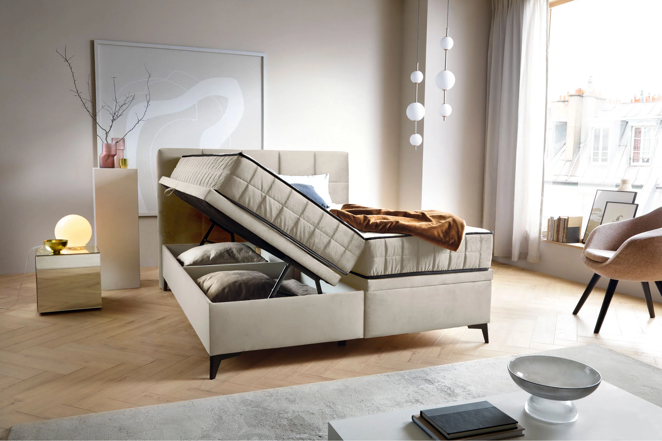 Łóżko kontynentalne 180x200 cm Beriano z pojemnikami i materacem jasnobeżowe welur - Image 4