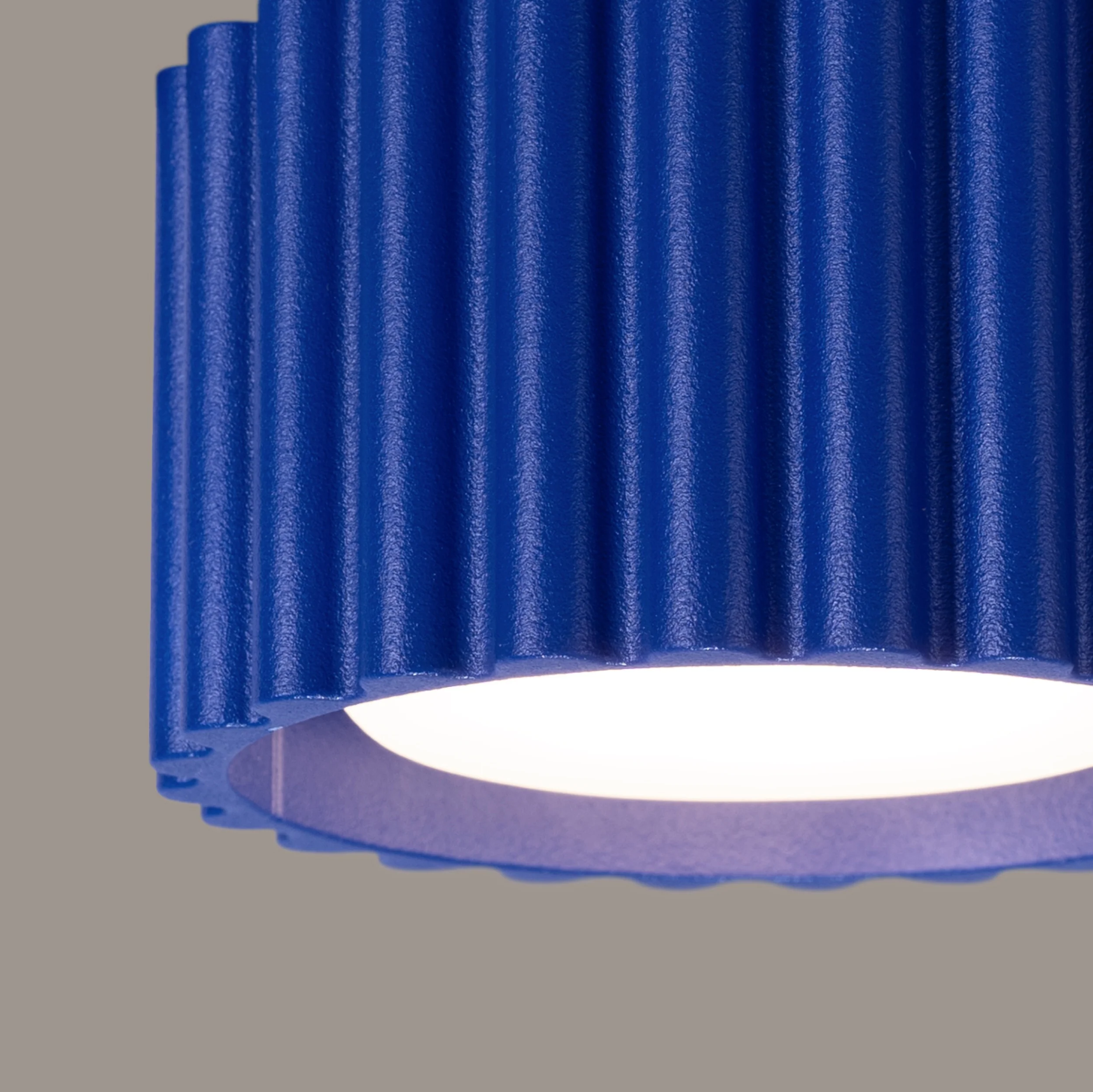 Spot tuba Aura 1 ultramaryna Gx53 - Image 7