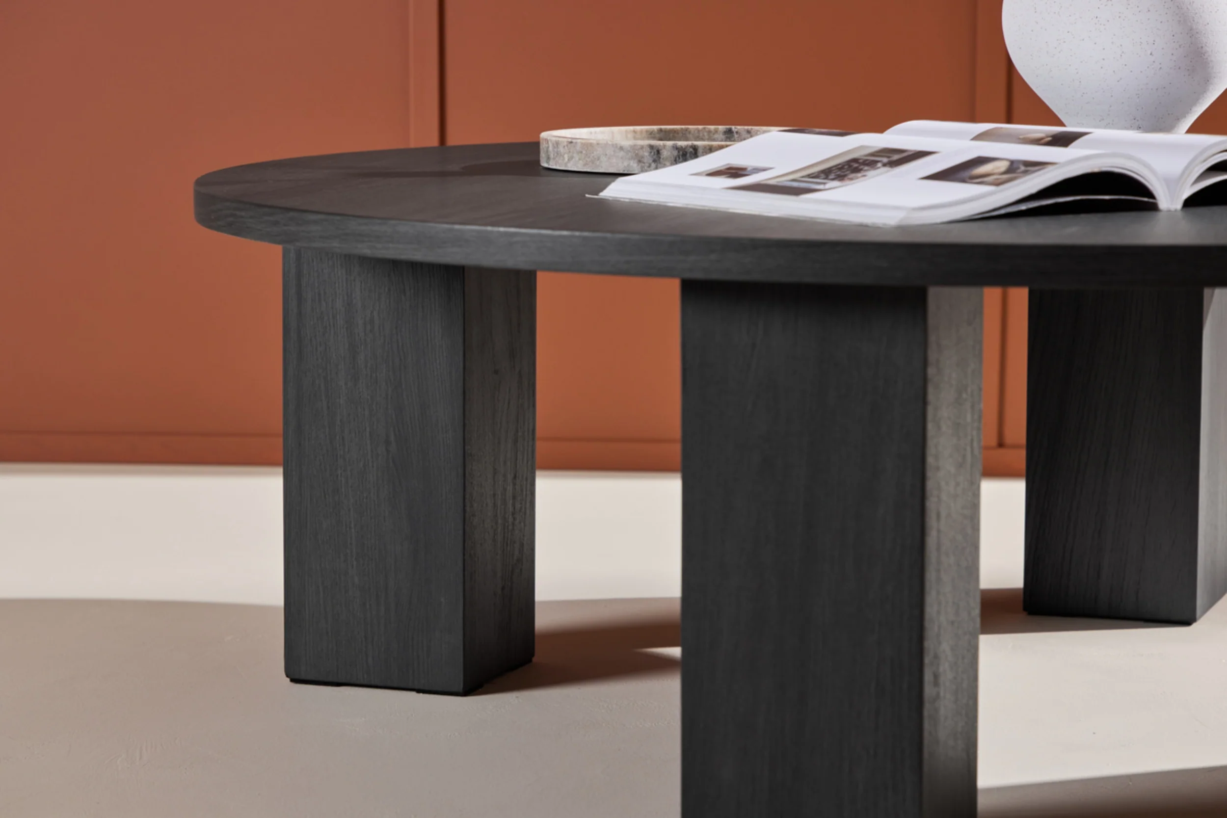 Stolik kawowy Juno średnica 120 cm dąb czarny - Image 4