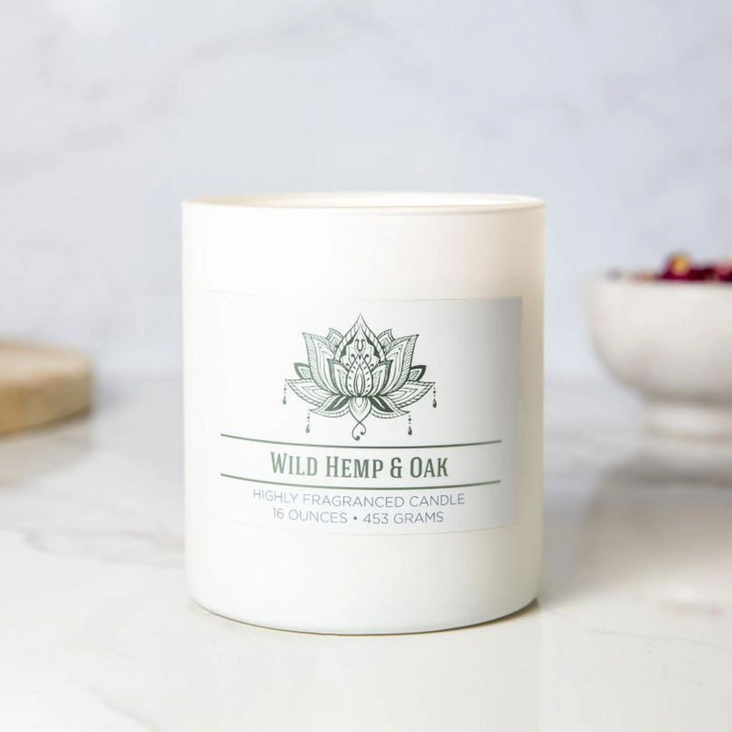 Świeca sojowa zapachowa Colonial Candle Wild Hemp & Oak 453 g - Image 2