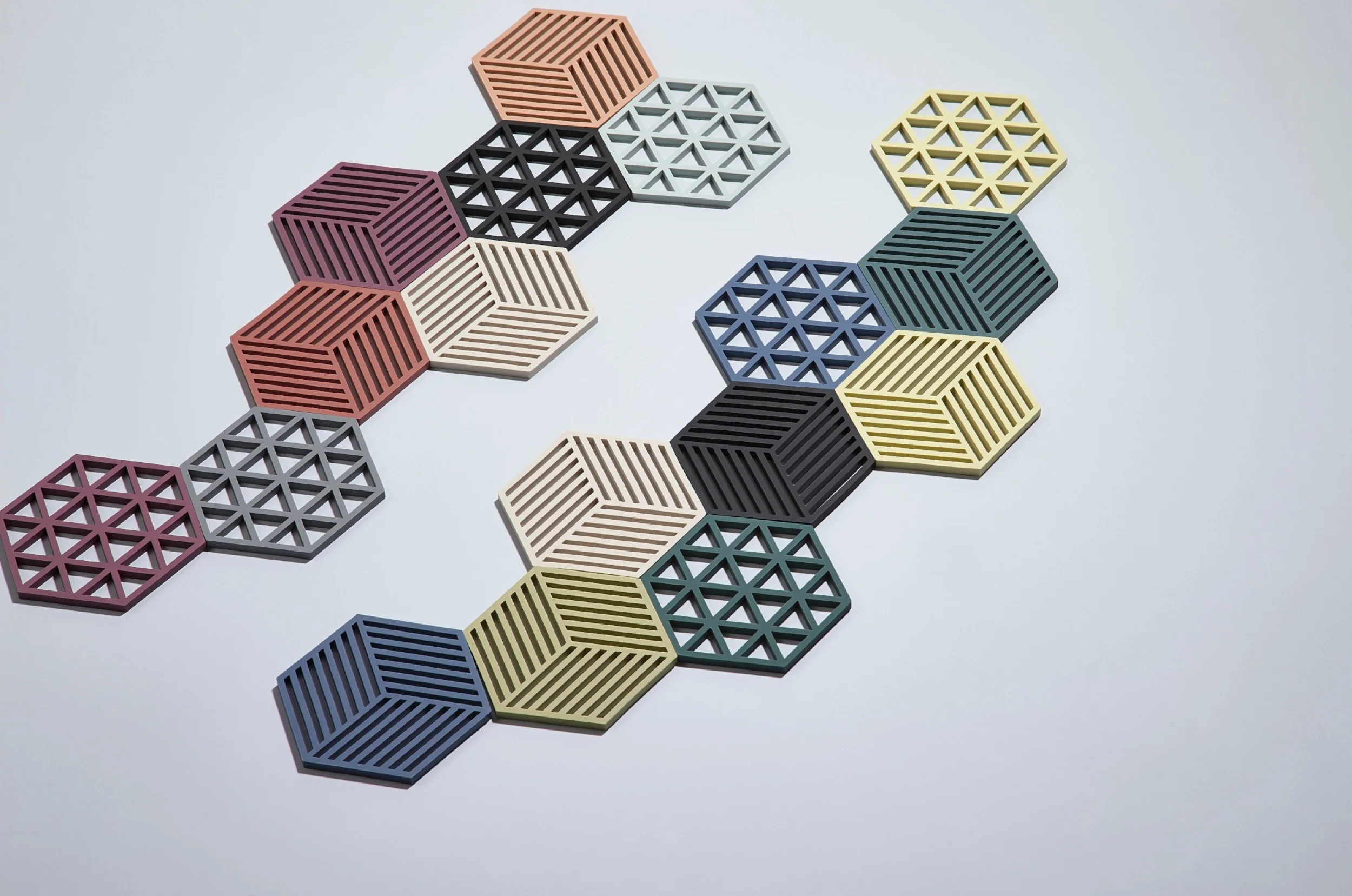 Zestaw 3 podkładek ochronnych Hexagon kolorowe - Image 5